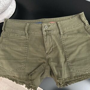 Anthropologie Brand Pilcro low waist frayed hem shorts; the Wanderer style